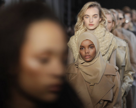 Hijab-wearing Somali-US model takes step back from industry
