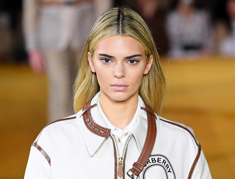 Kendall Jenner shows off her new highlighted hair