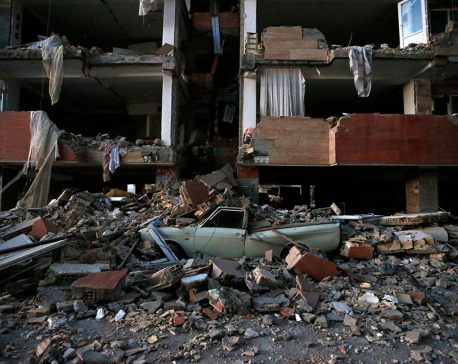 Iran-Iraq border quake death toll climbs to 207