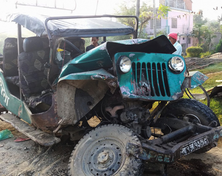 2 killed, 10 injured in Dang vehicle collision