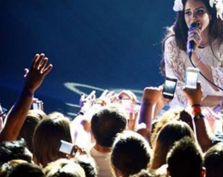 After Lana Del Rey, 15 artists boycott Israel's meteor festival