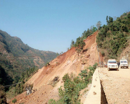 Landslide obstructs highway in Baglung