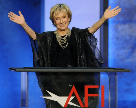 Oscar-winning, ‘irreplaceable’ Cloris Leachman dies at 94