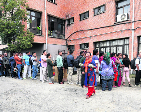 People throng NRB counter to exchange crisp banknotes for Dashain