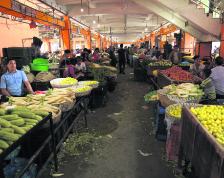 Vegetable market unshaken by obstructions along Narayanghat-Mugling road