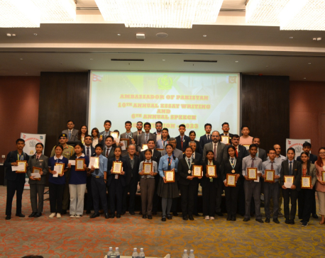 Pak Embassy awards winners of essay writing and speech competition