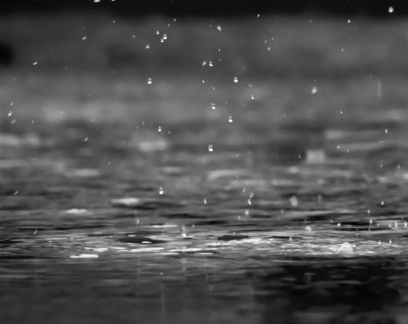 Possibility of light to moderate rain with thunder today