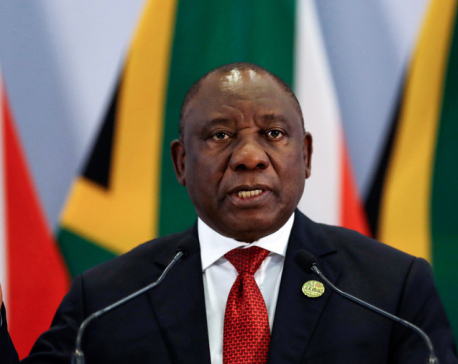 South Africa to change constitution to legalize taking away white farmers' land