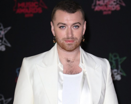 Sam Smith wants to date older men