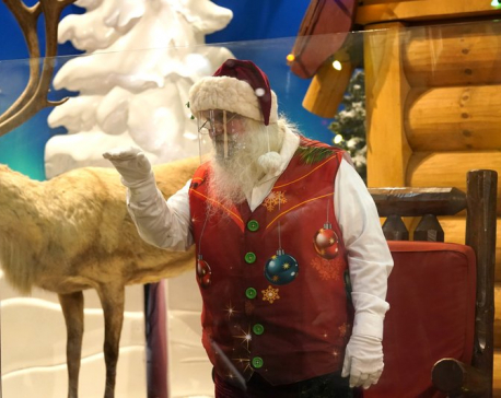 Ho, ho — Whoa! Virus keeping most Santas at a distance