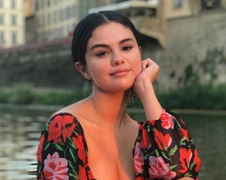 Selena Gomez returns with self-love anthem "Lose You to Love me"