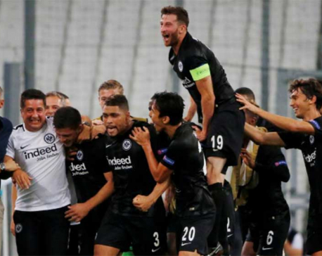 Marseille stunned by Eintracht, Sevilla hit five in Europa League