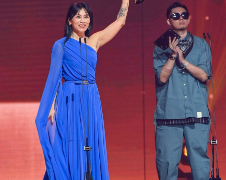 Big wins for veteran Singapore singer at Taiwan music awards