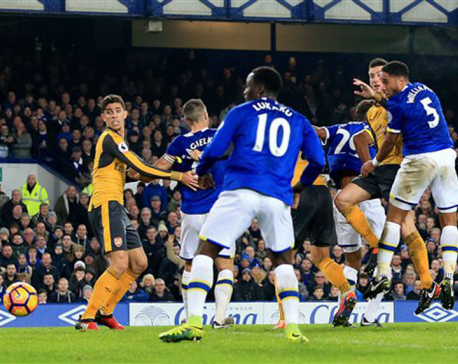 Arsenal caves in at Everton, misses out on top spot in EPL