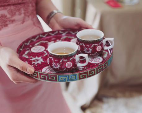 Stingiest wedding ever: Bride, groom charge guests for a cup of tea