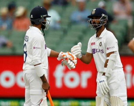 India bowled out for 326, lead by 131 runs
