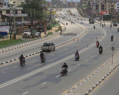 Valley looks lively as govt eases prohibitory orders (photo feature)