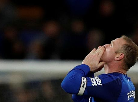 Rooney long-shot ices Everton revival win