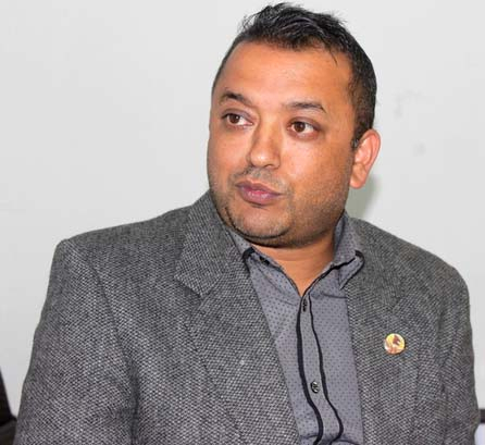 Integrate civil servants pronto: Gagan Thapa