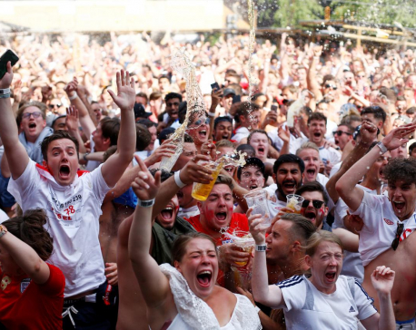 Beers, burgers and TVs - World Cup spending helps UK retailers