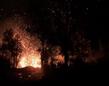 Quakes, lava and gas: Hawaii residents flee volcanic threats
