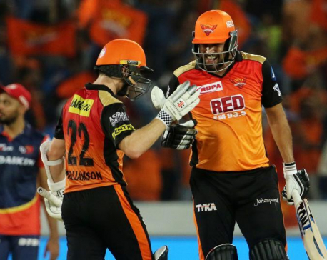Sunrisers Hyderabad move to top of IPL table with seven-wicket win over Delhi Daredevils