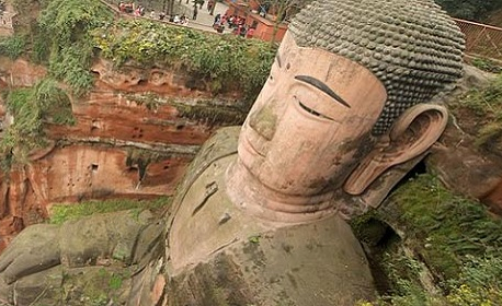 China to Repair Giant Buddha