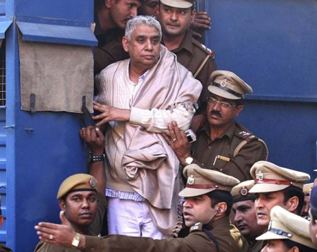 Indian court gives life sentence to guru, 14 followers