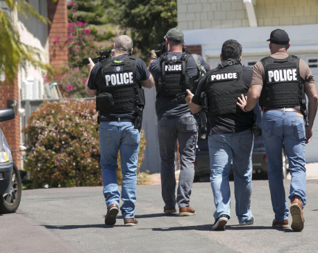 19-year-old kills 1, wounds rabbi and 2 others at synagogue