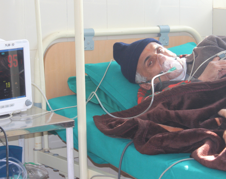 Medics feel the need to transfer Dr. KC to ICU soon