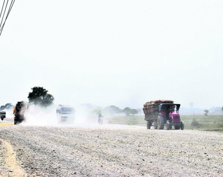 Dusty road along Bhairahawa–Taulihawa route a challenge to Visit Lumbini Year