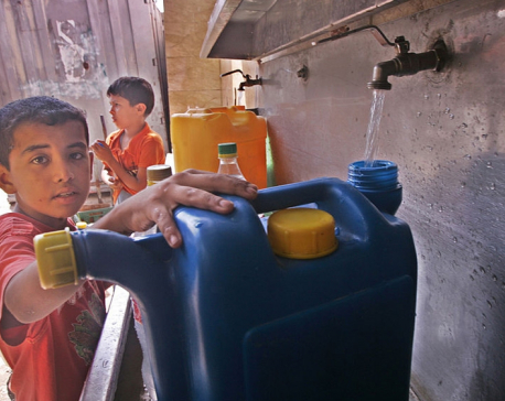 U.N. rights expert: Israel depriving Palestinians of clean water