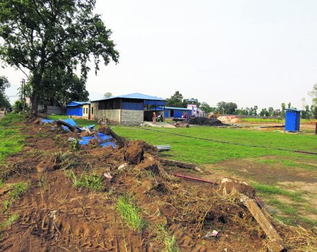 Locals tear down fence of Gautam Buddha Stadium site