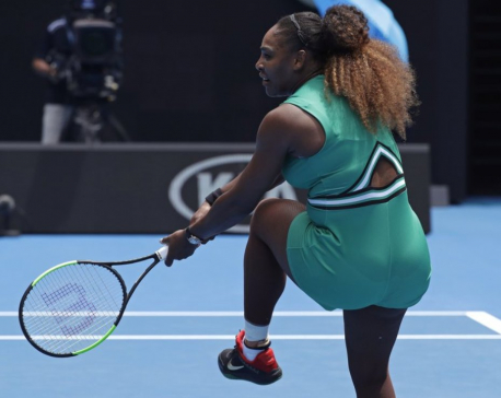 Serena Williams wins Australian Open return; Venus gets by