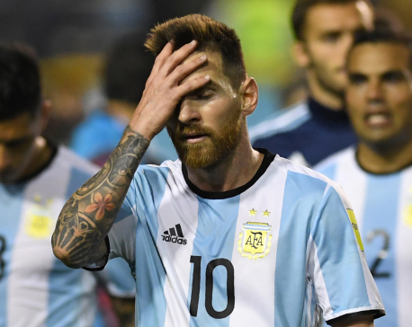 Messi-less Argentina hit for six by Spain