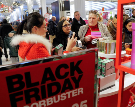 Black Friday, Thanksgiving online sales climb to record high