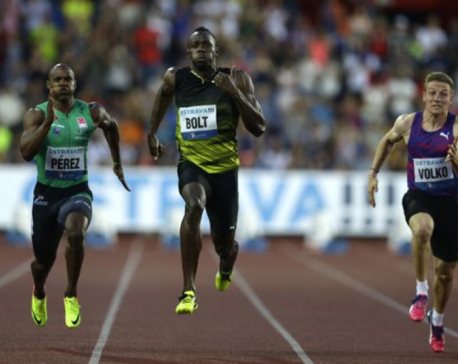 Bolt holds on to win 100 metres at final Golden Spike