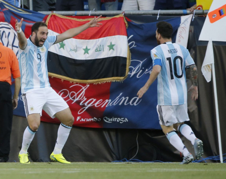 Messi starts, Argentina beats Venezuela 4-1