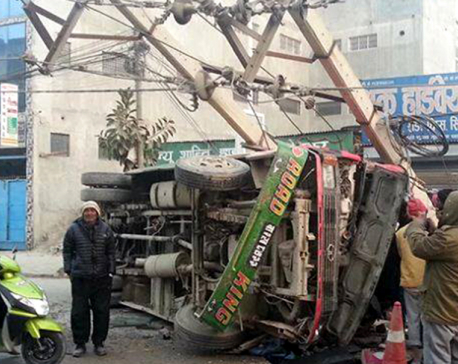 17 injured in Maitidevi bus accident