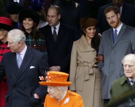 Queen Elizabeth II, Markle, royals attend Christmas service