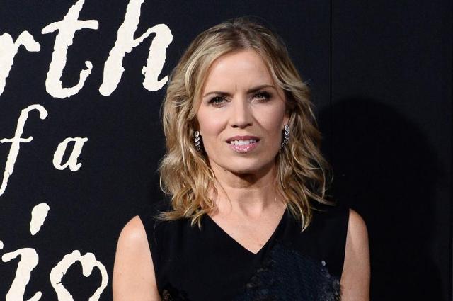 Kim Dickens to be cast in crime series 'Briarpatch'