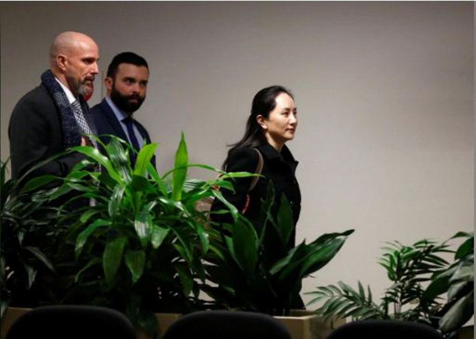 Huawei CFO's lawyer attacks U.S. extradition case in Canadian trial