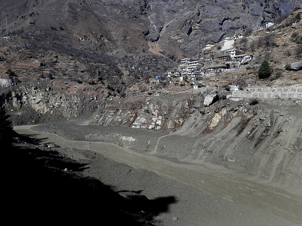 UPDATE: Glacier breaks in India’s north; flood kills 3, 140 missing