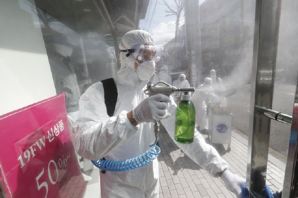 Hardest-hit China, South Korea count 767 new virus cases