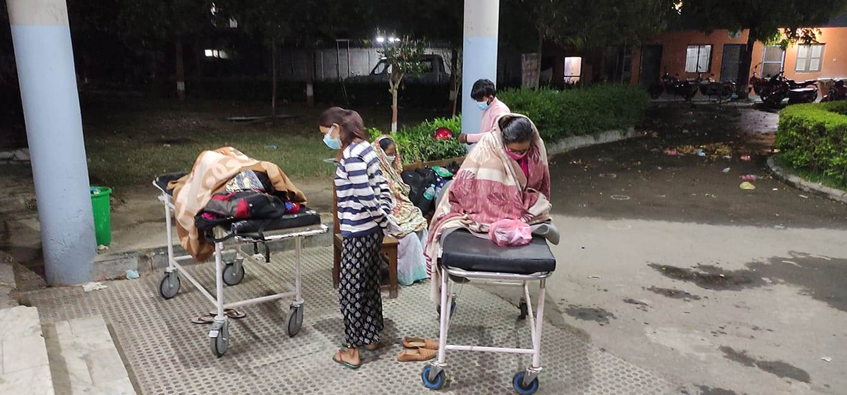 Hospitals stop admitting COVID-19 patients as govt sets quota on oxygen cylinders