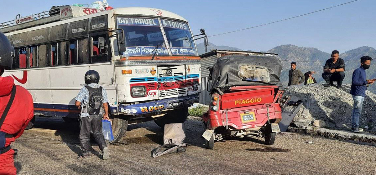 One killed in bus and three-wheeler collision in Dharan