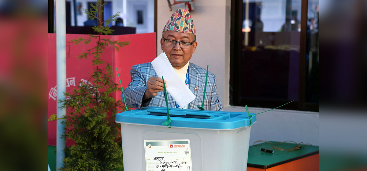 CEC Thapaliya casts his vote in Bhaktapur