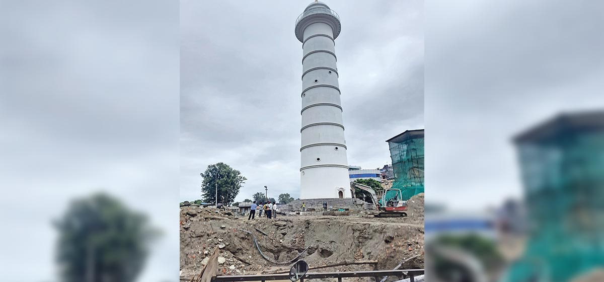 Utility pipes cause obstruction in the construction of Dharahara