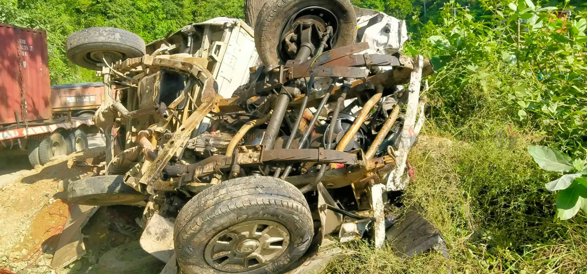 Two die in jeep-trailer collision