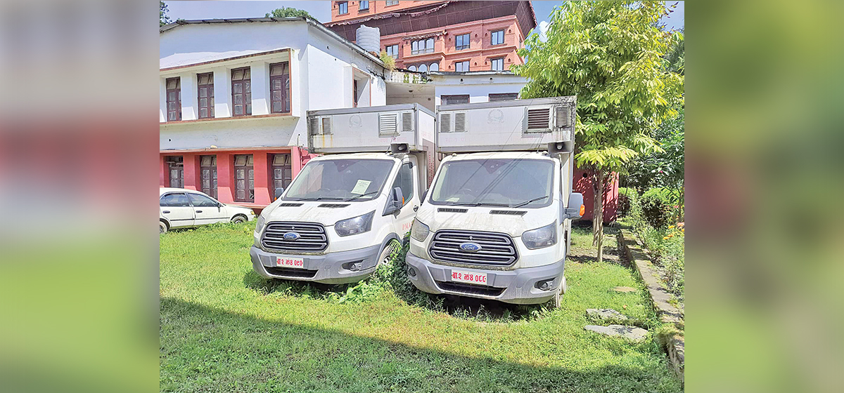 Four mobile food testing vans worth Rs 240 million left to rot on govt office premises